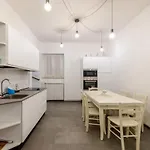 In The Heart Of Finalmarina דירה