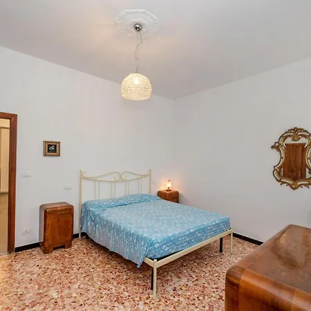Apartment In The Heart Of Finalmarina