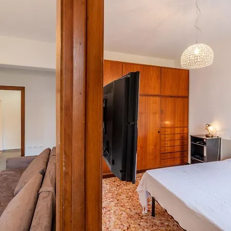 Apartment In The Heart Of Finalmarina
