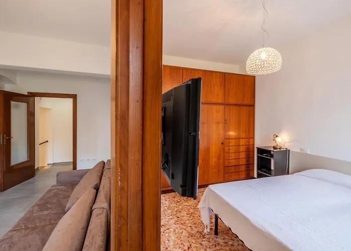 Appartement In The Heart Of Finalmarina
